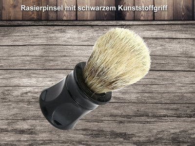 Rasierpinsel mit schwarzem Kunststoffgriff