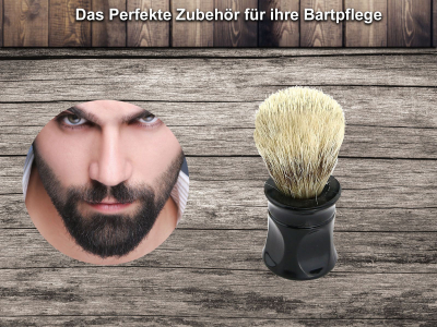 Rasierpinsel mit schwarzem Kunststoffgriff